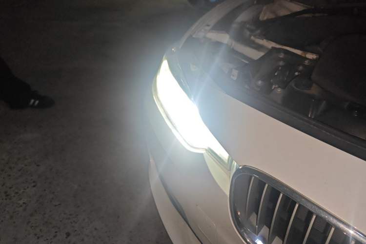 Used BMW 3 Series 2019 320Li Fashion Model Right Front Headlight