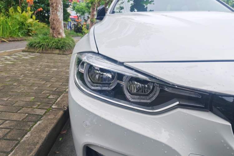 Used BMW 3 Series 2019 320Li M Sport Package Right Front Headlight