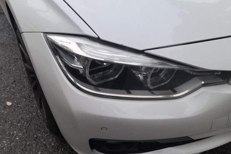 Used BMW 3 Series 2019 320Li Fashion Model Right Front Headlight