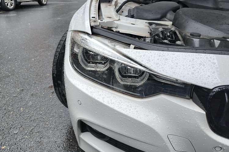 Used BMW 3 Series 2019 320i M Sport Night Edition Right Front Headlight