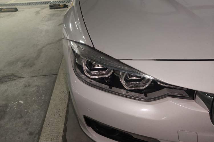 Used BMW 3 Series 2019 320Li Fashion Model Right Front Headlight
