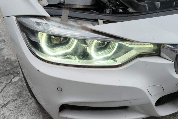 Used BMW 3 Series 2019 320Li M Sport Package Right Front Headlight