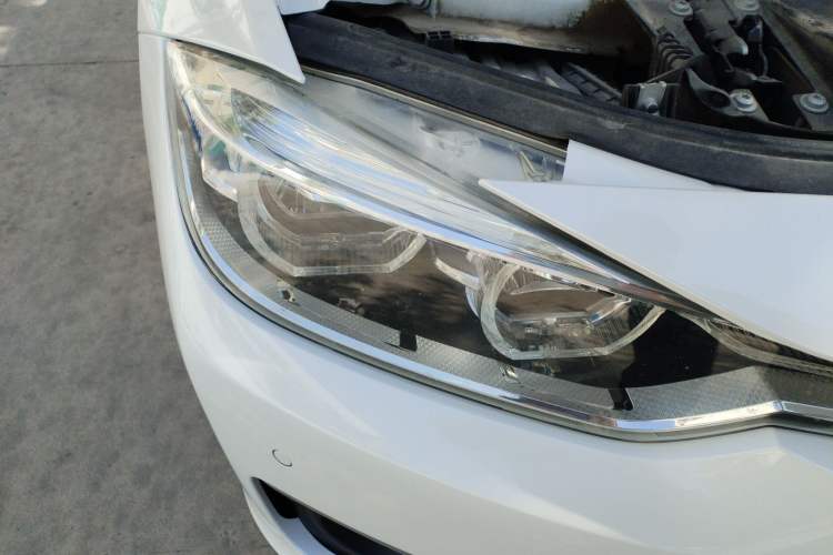 Used BMW 3 Series 2019 320Li Fashion Model Right Front Headlight
