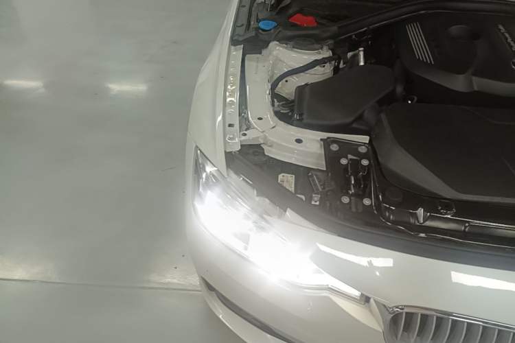Used BMW 3 Series 2019 320Li Fashion Model Right Front Headlight