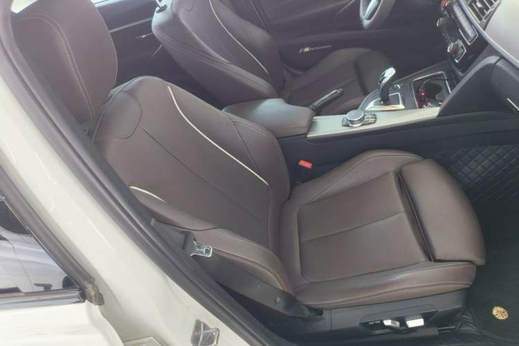 Used BMW 3 Series 2019 320i M Sport Night Edition Right Front Seat