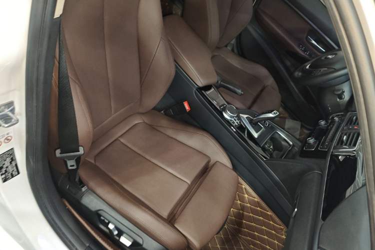 Used BMW 3 Series 2019 320Li Fashion Model Right Front Seat