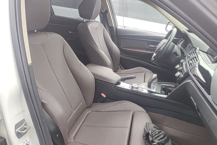Used BMW 3 Series 2019 320Li Fashion Model Right Front Seat