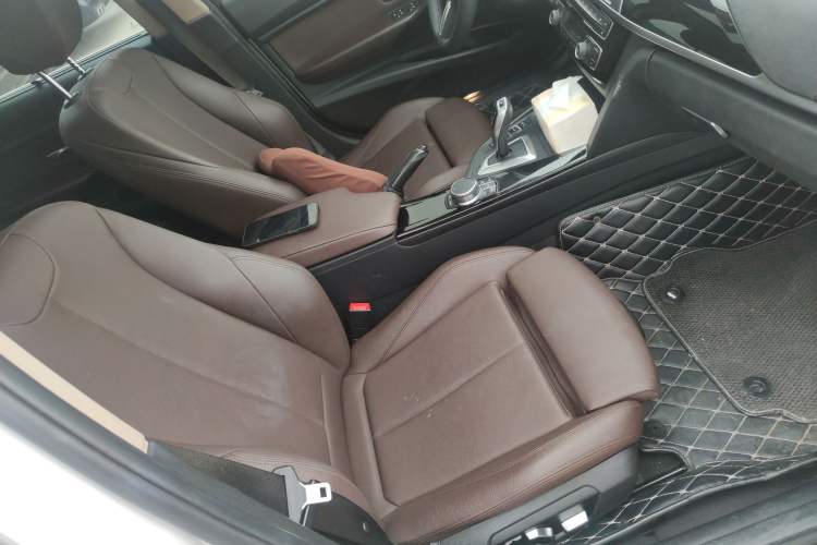 Used BMW 3 Series 2019 320Li Fashion Model Right Front Seat