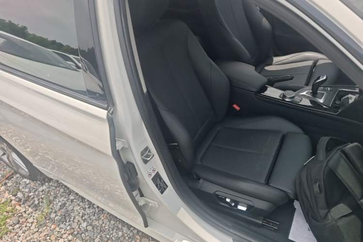Used BMW 3 Series 2019 320Li M Sport Night Edition Right Front Seat