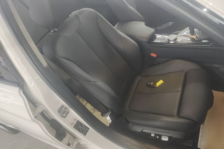 Used BMW 3 Series 2019 320Li M Sport Night Edition Right Front Seat