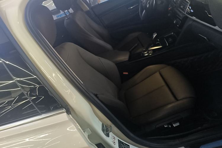 Used BMW 3 Series 2019 320Li M Sport Package Right Front Seat