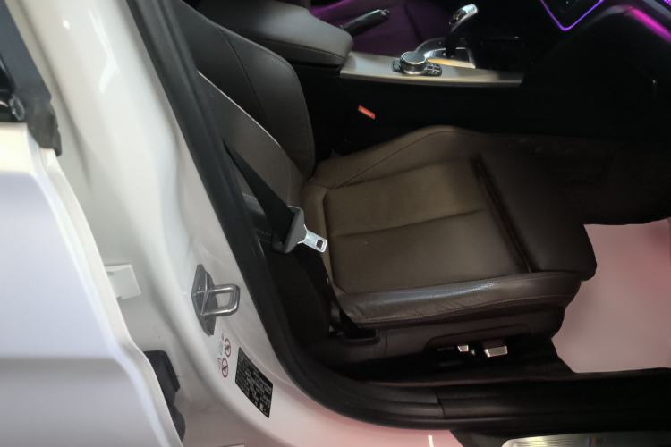Used BMW 3 Series 2019 320i M Sport Night Edition Right Front Seat
