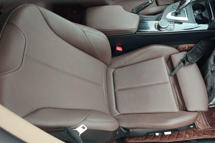 Used BMW 3 Series 2019 320Li Fashion Model Right Front Seat