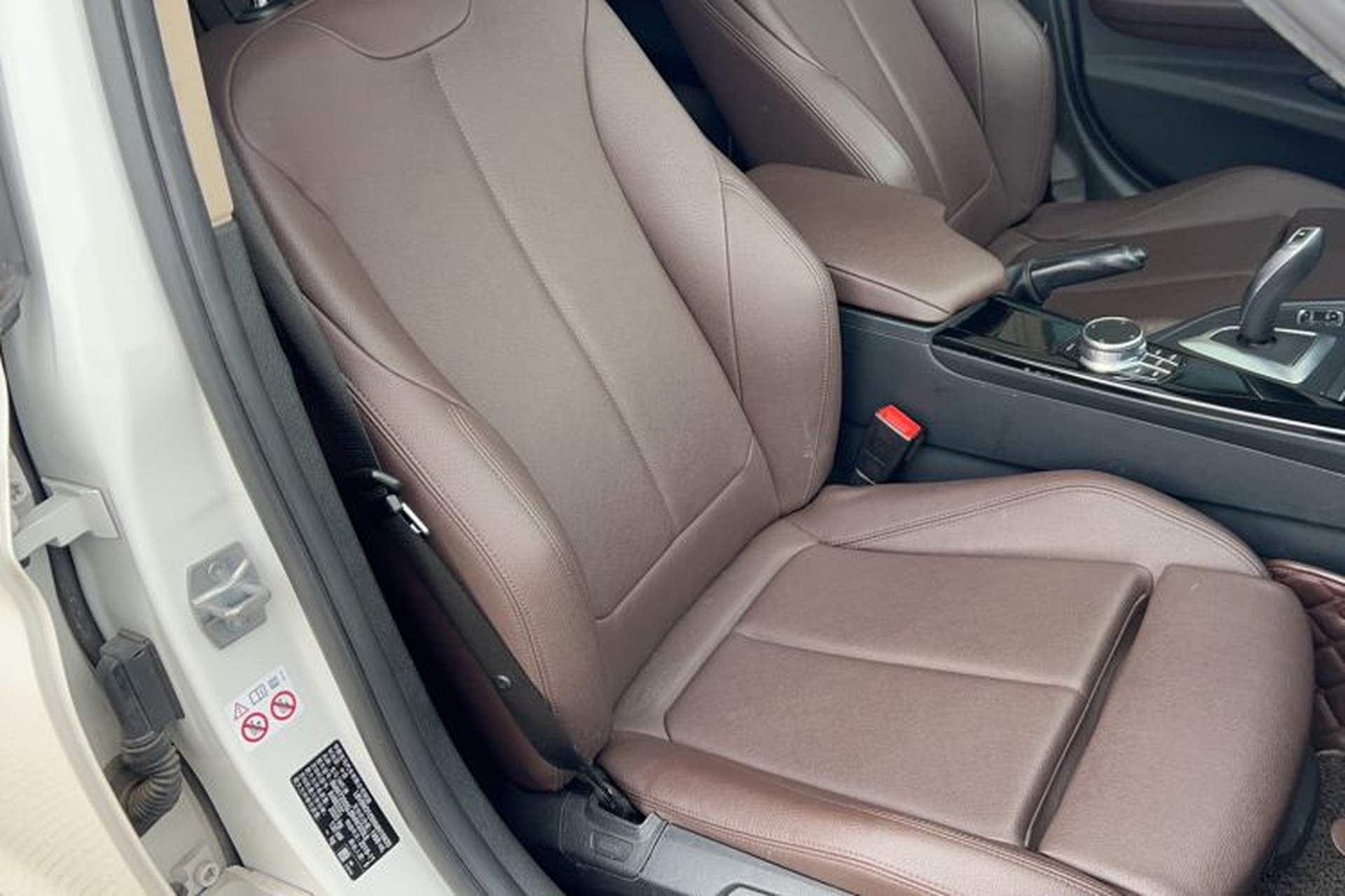 Used BMW 3 Series 2019 320Li Fashion Model Right Front Seat