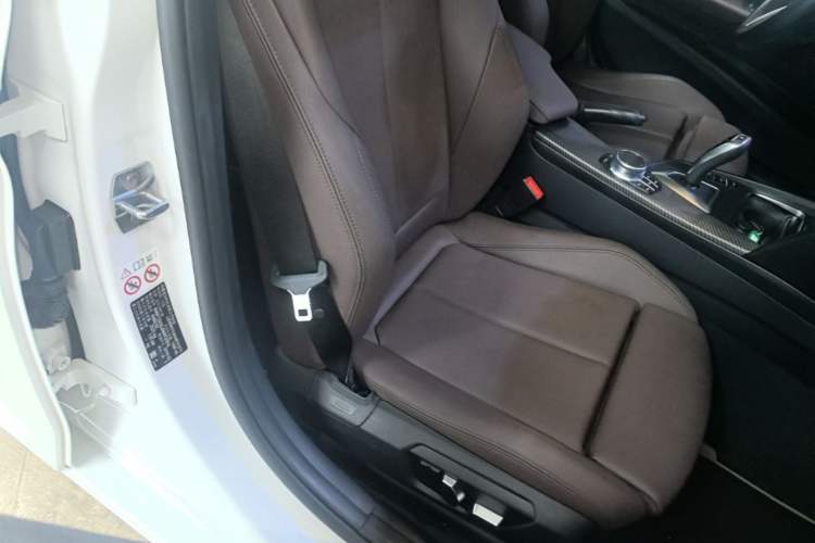 Used BMW 3 Series 2019 320Li Fashion Model Right Front Seat