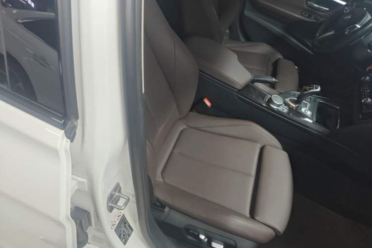 Used BMW 3 Series 2019 320Li M Sport Night Edition Right Front Seat