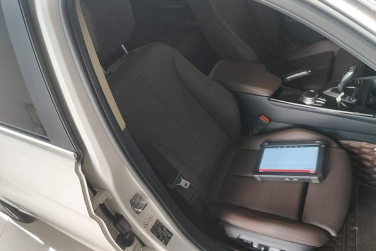 Used BMW 3 Series 2019 320Li Fashion Model Right Front Seat