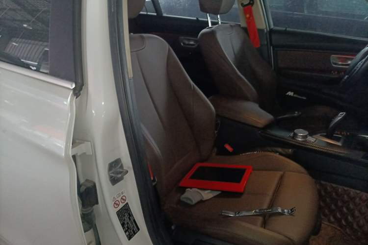 Used BMW 3 Series 2019 320Li Fashion Model Right Front Seat