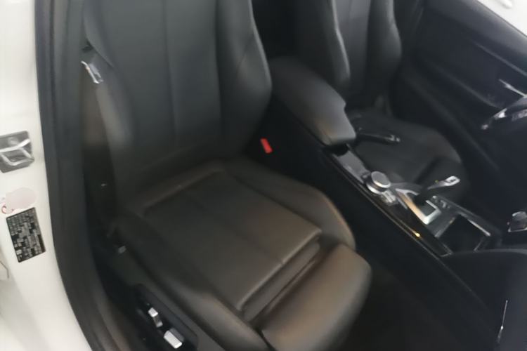 Used BMW 3 Series 2019 320Li Fashion Model Right Front Seat