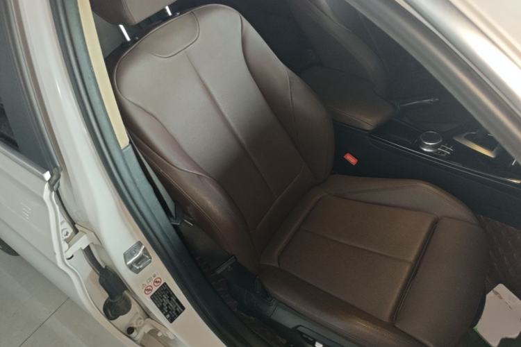 Used BMW 3 Series 2019 320Li Fashion Model Right Front Seat
