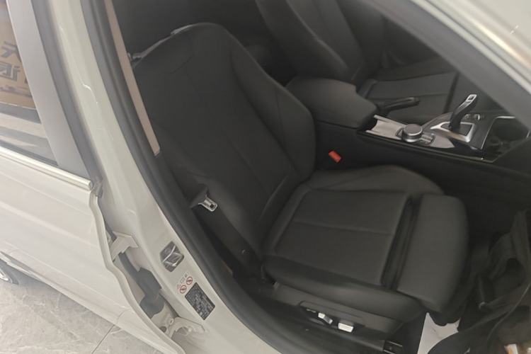 Used BMW 3 Series 2019 320Li Fashion Model Right Front Seat