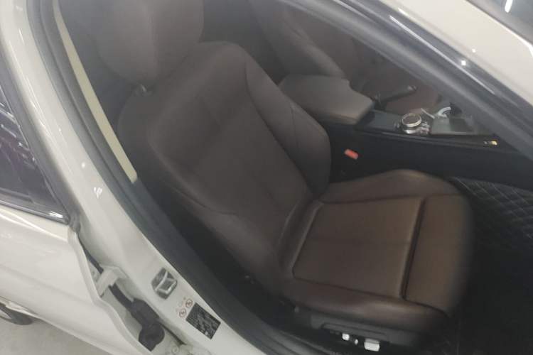 Used BMW 3 Series 2019 320Li M Sport Night Edition Right Front Seat