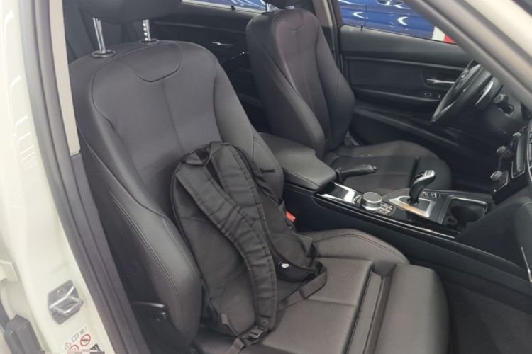 Used BMW 3 Series 2019 320Li M Sport Package Right Front Seat
