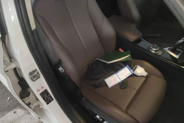 Used BMW 3 Series 2019 320Li Fashion Model Right Front Seat