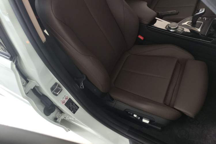Used BMW 3 Series 2019 320Li M Sport Package Right Front Seat