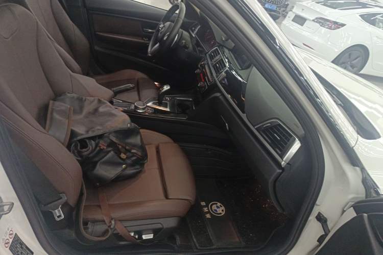 Used BMW 3 Series 2019 320Li M Sport Package Right Front Seat