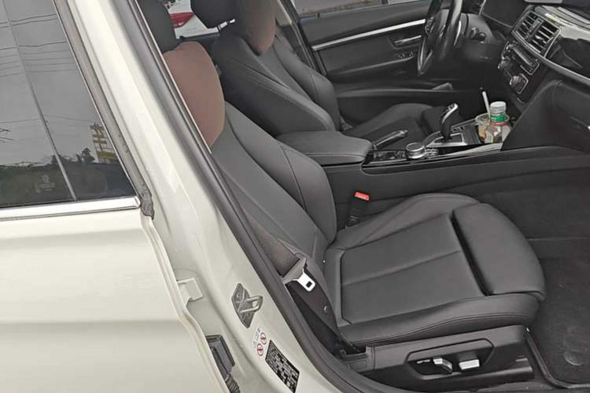 Used BMW 3 Series 2019 320Li M Luxury Package Right Front Seat