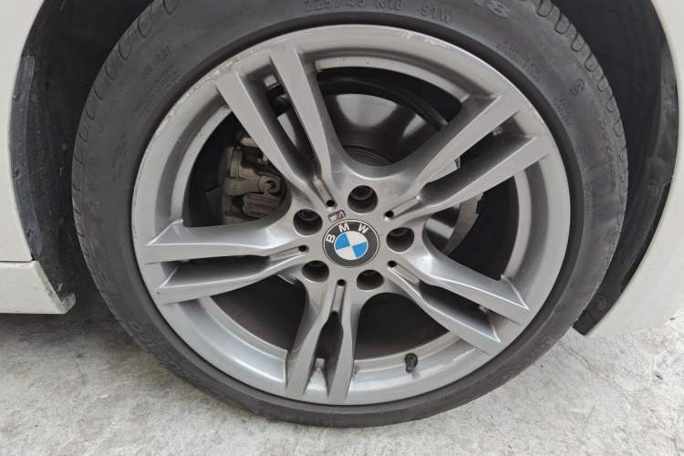 Used BMW 3 Series 2019 320Li M Sport Night Edition Right Front Wheel Hub