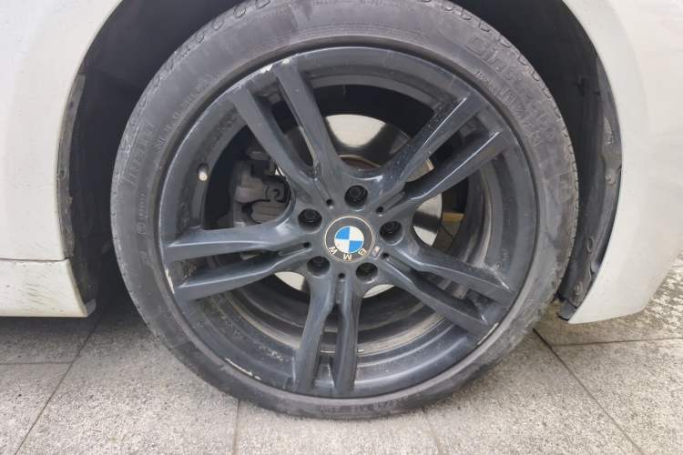 Used BMW 3 Series 2019 320Li M Sport Night Edition Right Front Wheel Hub