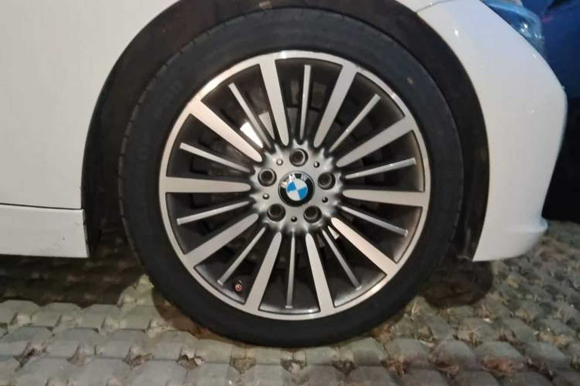 Used BMW 3 Series 2019 320Li Fashion Model Right Front Wheel Hub