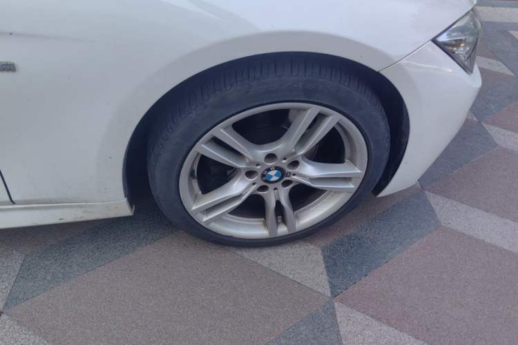 Used BMW 3 Series 2019 320Li M Sport Package Right Front Wheel Hub