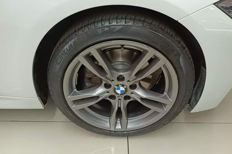 Used BMW 3 Series 2019 320Li M Sport Night Edition Right Front Wheel Hub