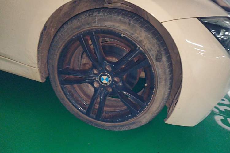 Used BMW 3 Series 2019 320i M Sport Night Edition Right Front Wheel Hub