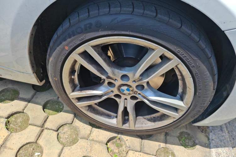 Used BMW 3 Series 2019 320Li M Luxury Package Right Front Wheel Hub