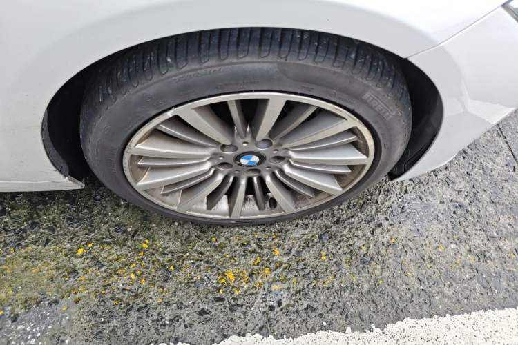 Used BMW 3 Series 2019 320Li Fashion Model Right Front Wheel Hub