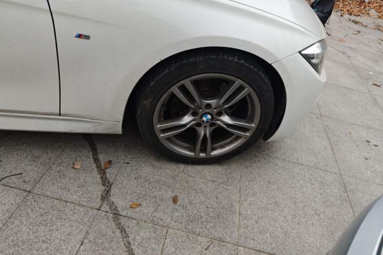 Used BMW 3 Series 2019 320Li M Sport Night Edition Right Front Wheel Hub