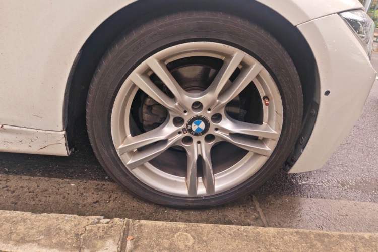 Used BMW 3 Series 2019 320Li M Sport Package Right Front Wheel Hub