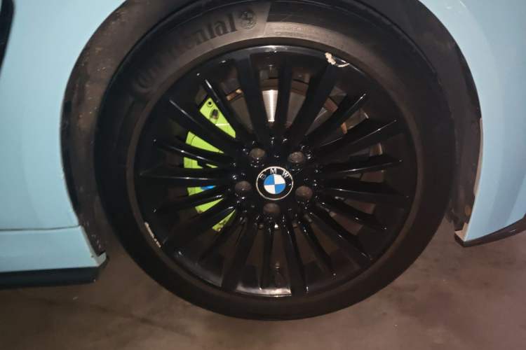 Used BMW 3 Series 2019 320Li Fashion Model Right Front Wheel Hub
