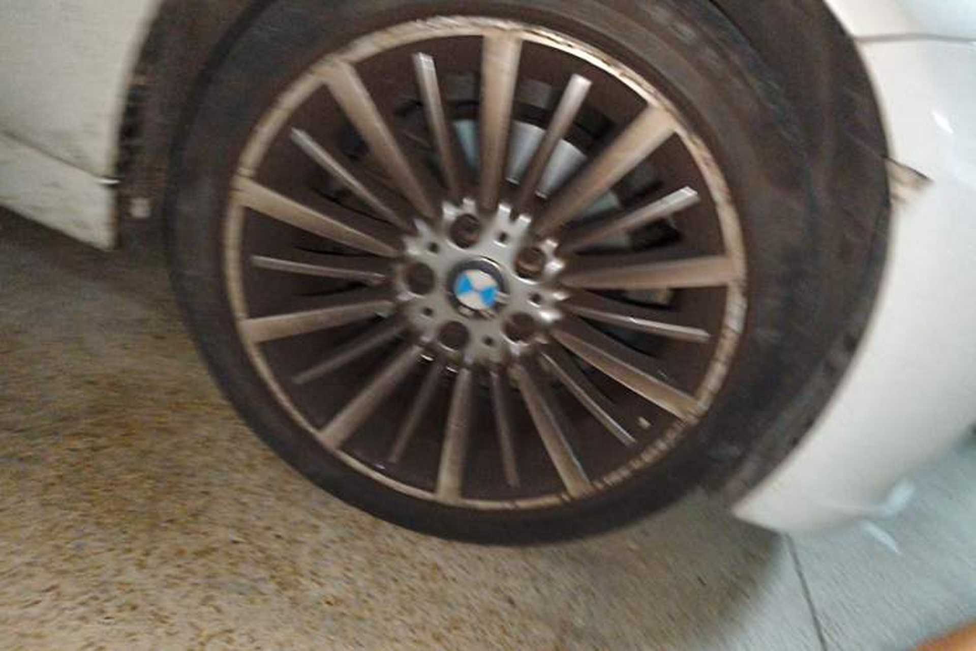Used BMW 3 Series 2019 320Li Fashion Model Right Front Wheel Hub