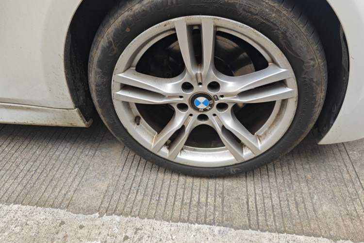 Used BMW 3 Series 2019 320Li M Luxury Package Right Front Wheel Hub