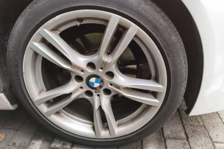 Used BMW 3 Series 2019 320Li M Sport Package Right Front Wheel Hub