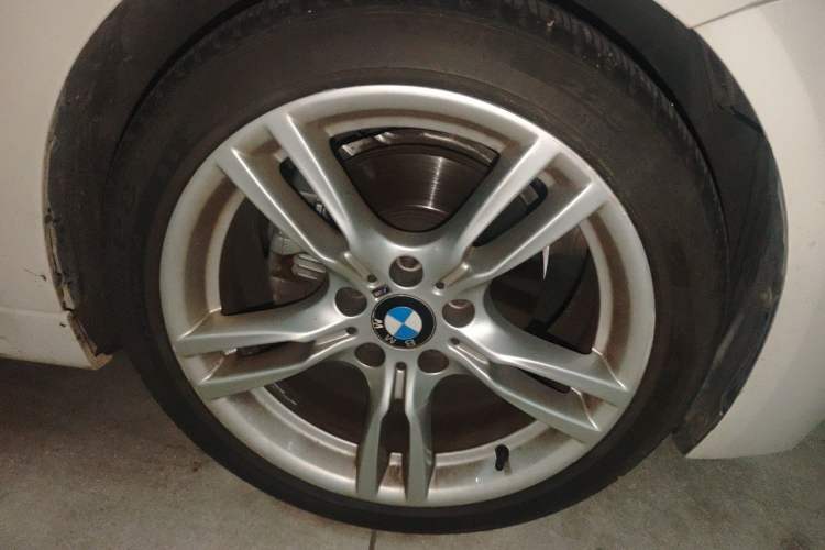 Used BMW 3 Series 2019 320Li M Sport Package Right Front Wheel Hub