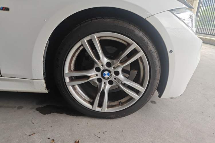 Used BMW 3 Series 2019 320Li M Luxury Package Right Front Wheel Hub