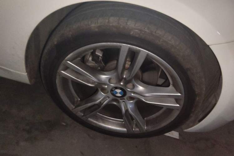 Used BMW 3 Series 2019 320i M Sport Package Right Front Wheel Hub