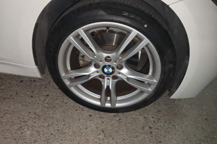 Used BMW 3 Series 2019 320Li M Sport Package Right Front Wheel Hub