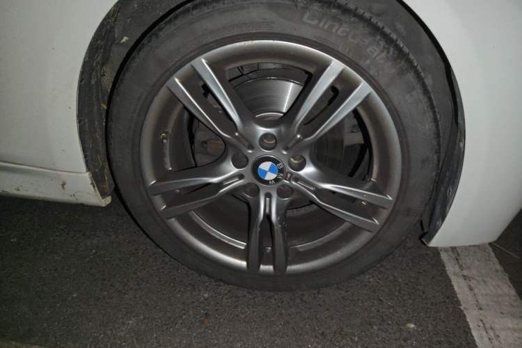 Used BMW 3 Series 2019 320Li M Sport Night Edition Right Front Wheel Hub